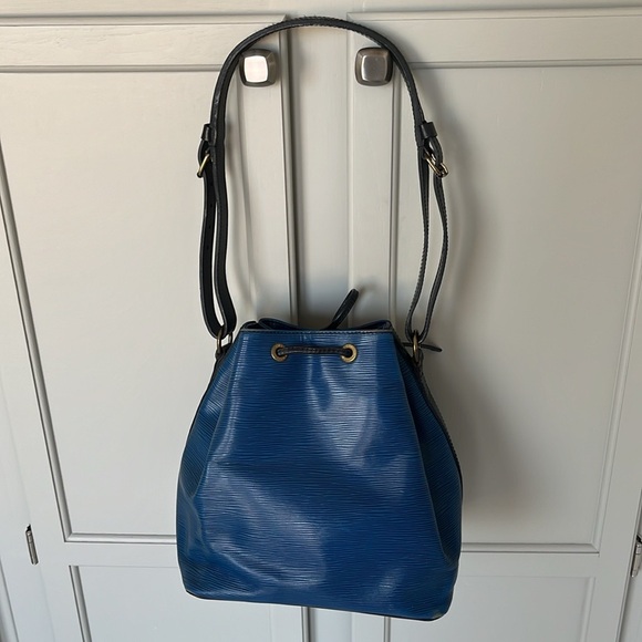 Authentic Louis Vuitton Noe - Picture 2 of 16